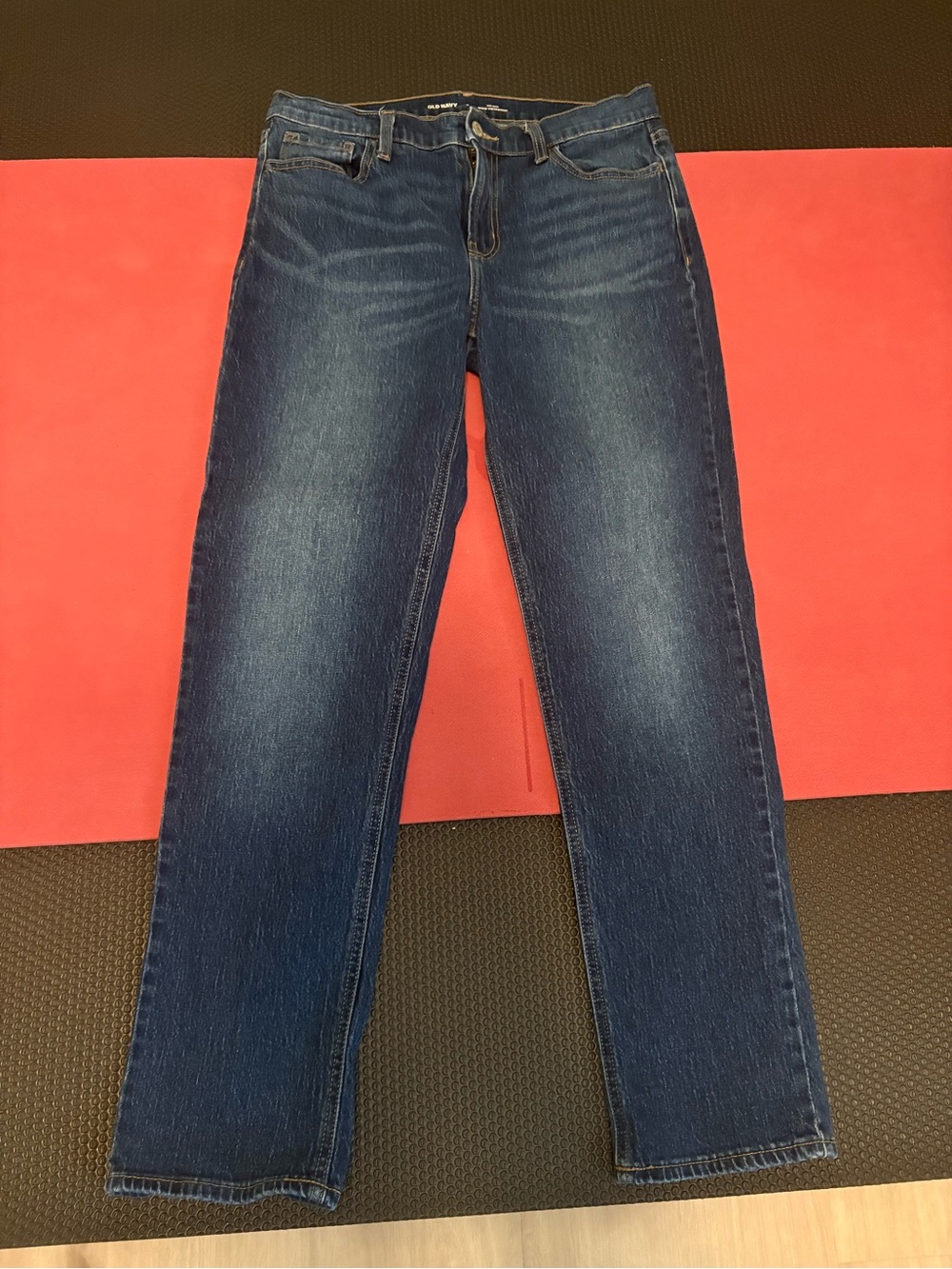 Like new Old Navy Mid-Rise Wow Boyfriend Dark Wash Jeans size 8